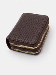 Pleciony portfel zapinany na podwójny zamek - brązowy. Brązowe portfele Sinsay, bez wzorów. Za 29.99 zł.