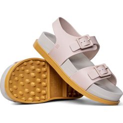 Sandały damskie Melissa Wide Platform Sandal AD. (33251-53930). Czerwone sandały Melissa, bez wzorów, z materiału, bez obcasa, bez zapięcia. Za 259.99 zł.