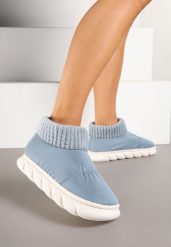 Jasnoniebieskie Kapcie Vices Pikowane na Piankowej Podeszwie Floraviel. Niebieskie kapcie Born2be, bez wzorów, z dzianiny. W wyprzedaży za 29.74 zł.