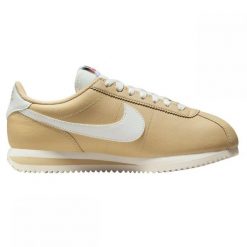 Buty damskie do biegania Nike W Cortez beżowe. Brązowe buty do biegania Nike, bez wzorów, bez zapięcia, do biegania. Za 544.00 zł.
