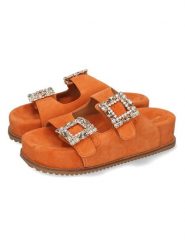 MELVIN & HAMILTON Skórzane klapki "Eve 3" w kolorze pomarańczowym rozmiar: 40. Pomarańczowe klapki Melvin & Hamilton, bez wzorów, ze skóry, klasyczne, z otwartym noskiem, bez obcasa, bez zapięcia. Za 304.99 zł.