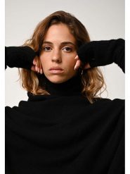 AUTHENTIC CASHMERE Kaszmirowe mankiety "Iris" w kolorze czarnym rozmiar: onesize. Czarne rękawiczki AUTHENTIC CASHMERE, bez wzorów, z kaszmiru. Za 148.96 zł.