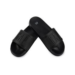 Damskie klapki sportowe miejskie na basen plażę czarne GAP AUSTIN. Czarne klapki GAP, bez wzorów, sportowe, bez obcasa, bez zapięcia. Za 79.00 zł.