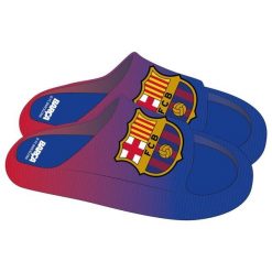 FC Barcelona klapki na basen i plażę unisex. Klapki CERDA, bez wzorów, z materiału, bez obcasa, bez zapięcia. Za 89.00 zł.