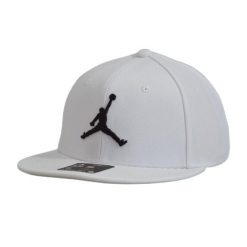 Czapka z daszkiem Air Jordan Jumpman Pro. Czarne czapki z daszkiem Jordan, bez wzorów. Za 165.00 zł.