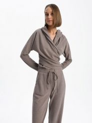 BGN Sweter w kolorze szarobrązowym rozmiar: 34. Brązowe swetry BGN, bez wzorów, bez ramiączek. Za 83.62 zł.