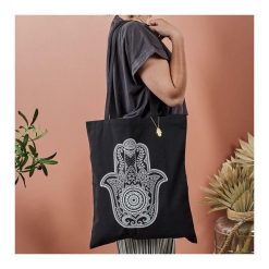 Torba na ramię mirage czarna. Czarne shopper bag Intesi, bez wzorów, na ramię, bez dodatków. W wyprzedaży za 27.90 zł.