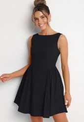 Czarna Bawełniana Sukienka Rozkloszowana Lavione. Czarne sukienki Born2be, na co dzień, l, bez wzorów, z bawełny, eleganckie, bez kołnierzyka, bez ramiączek, mini, proste. W wyprzedaży za 84.99 zł.