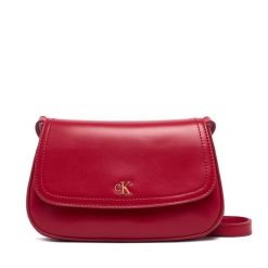 Torebka Calvin Klein. Czerwone listonoszki Calvin Klein, bez wzorów, bez dodatków. Za 409.99 zł.