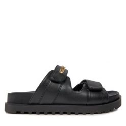 Klapki Guess. Czarne klapki Guess, z aplikacjami, bez obcasa, bez zapięcia. Za 399.99 zł.