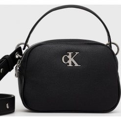 Calvin Klein Jeans torebka K60K609779.9BYY kolor czarny. Czarne listonoszki Calvin Klein Jeans, bez wzorów, z jeansu, na ramię, bez dodatków. Za 539.99 zł.