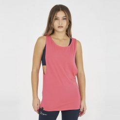 Koszulka sportowa damska NISHER wiśniowa. Czerwone t-shirty sportowe LEGEA, m, bez wzorów, z bawełny, bez ramiączek, na fitness i siłownię. Za 50.90 zł.