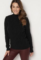 Czarny Klasyczny Sweter w Ozdobny Splot Aliissa. Czarne swetry Born2be, bez wzorów, z dzianiny, klasyczne, bez ramiączek. W wyprzedaży za 67.99 zł.