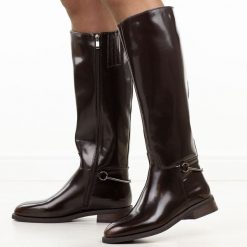 Brązowe skórzane kozaki damskie Cambell 60333. Brązowe kozaki Cambell, na jesień, bez wzorów, z jeansu, eleganckie, z okrągłym noskiem, bez obcasa, na płaskiej podeszwie, bez zapięcia. Za 449.00 zł.