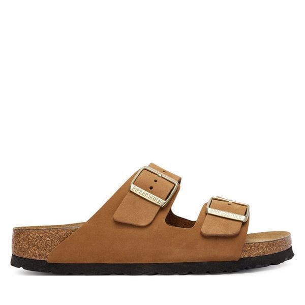 Klapki Birkenstock. Brązowe klapki Birkenstock, bez wzorów, bez obcasa, bez zapięcia. Za 549.99 zł.