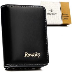 Mały portfel damski ze skóry naturalnej w czarnym kolorze, wyposażony w system RFID - Rovicky. Czarne portfele ROVICKY, bez wzorów, ze skóry. Za 59.99 zł.