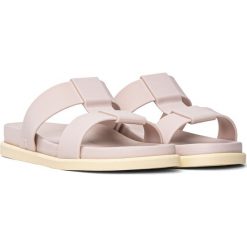 Klapki damskie różowe Melissa Way Slide AD. Czerwone klapki Melissa, bez wzorów, z materiału, bez obcasa, bez zapięcia. Za 245.99 zł.