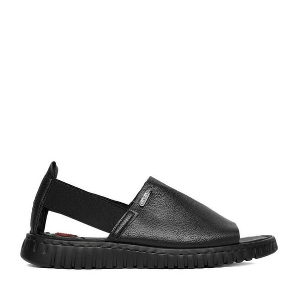 Sandały Go Soft. Czarne sandały GO SOFT, bez wzorów, bez obcasa, na płaskiej podeszwie, bez zapięcia. Za 139.99 zł.