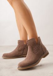 Jasnobrązowe Ażurowe Botki na Płaskiej Podeszwie ze Skórzaną Wkładką Terilara. Brązowe botki Renee, w ażurowe wzory, z jeansu, bez obcasa, na płaskiej podeszwie, bez zapięcia. Za 179.99 zł.