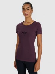 4F T-shirt slim z nadrukiem damski - fioletowy XS. Fioletowe t-shirty sportowe 4f, uniwersalny, bez wzorów, z bawełny, bez ramiączek. Za 59.99 zł.