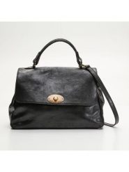 Abaco Skórzana torebka "Tina" w kolorze czarnym - 25 x 38 x 14 cm rozmiar: onesize. Czarne torebki klasyczne Abaco, bez wzorów, z materiału, przez ramię, bez dodatków. Za 359.32 zł.