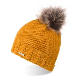 Czapka damska zimowa Brødrene cz23 miodowa 9943. Pomarańczowe czapki zimowe bez wzorów, eleganckie. Za 22.50 zł.