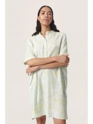 Soaked in Luxury Sukienka "Soaked in Luxury" ze wzorem rozmiar: L. Sukienki Soaked in Luxury, na imprezę, l, bez wzorów, z wiskozy, klasyczne, bez kołnierzyka, bez ramiączek, mini. Za 135.49 zł.