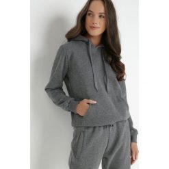 Ciemnoszara Bluza z Kapturem Euradus. Szare bluzy Born2be, l, bez wzorów, z bawełny, casualowe, bez ramiączek, z kapturem. W wyprzedaży za 42.49 zł.