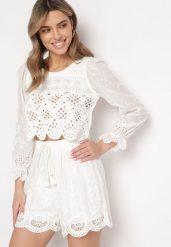 Białe Ażurowe Szorty z Bawełny w Stylu Boho z Haftem i Chwostami Alwia. Białe szorty Born2be, w ażurowe wzory, z bawełny, boho. Za 99.99 zł.