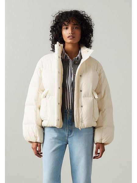 Levi's Kurtka puchowa w kolorze kremowym rozmiar: M. Brązowe kurtki Levi's, m, bez wzorów, z puchu, bez kaptura. Za 369.82 zł.