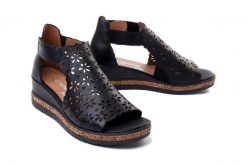 RIEKER REMONTE D3056-01 black, sandały damskie. Czarne sandały Rieker Remonte, w ażurowe wzory, bez obcasa, na koturnie, bez zapięcia. Za 369.90 zł.