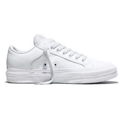 Buty sportowe Converse Chuck Taylor Pennant Se. Białe buty treningowe Converse, bez wzorów, ze skóry, bez zapięcia. Za 690.00 zł.