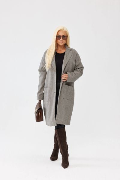 Beżowy klasyczny płaszcz Megan w jodełkę PLUS SIZE XXL OVERSIZE JESIEŃ. Brązowe płaszcze Moda Size Plus Iwanek, na jesień, plus size, bez wzorów, z jeansu, eleganckie, bez kaptura. Za 399.90 zł.