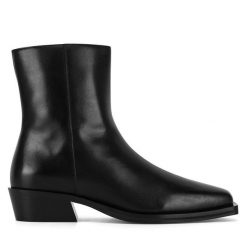 Botki Gino Rossi. Czarne botki Gino Rossi, bez wzorów, bez obcasa, na płaskiej podeszwie, bez zapięcia. Za 265.99 zł.