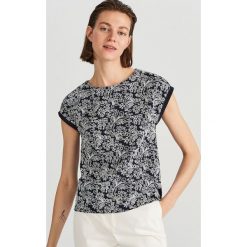 Bluzka z haftem - Granatowy. Bluzki marki Reserved. Za 59.99 zł.