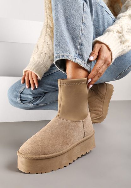 Ciemnobeżowe Śniegowce na Grubej Podeszwie z Dopasowaną Cholewką Lannira. Brązowe śniegowce Born2be, bez wzorów, z jeansu, bez zapięcia. Za 89.99 zł.