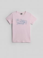 4F T-shirt regular z nadrukiem damski - różowy XL. Czerwone t-shirty 4f, xl, bez wzorów, z bawełny, biznesowe, bez kołnierzyka, bez ramiączek. Za 59.99 zł.