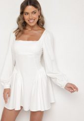 Biała Sukienka z Gorsetową Górą i Wiązaniem Lilevana. Białe sukienki Born2be, m, z aplikacjami, eleganckie, bez kołnierzyka, bez ramiączek, maxi, dopasowane. W wyprzedaży za 144.49 zł.