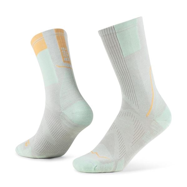Skarpetki Buff COOLNET® CREW SOCK CC. Zielone skarpetki Buff, bez wzorów, z poliamidu. Za 109.90 zł.
