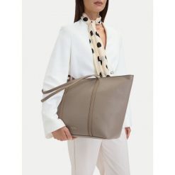 Torebka GINO ROSSI. Brązowe shopper bag Gino Rossi, bez wzorów, bez dodatków. Za 199.99 zł.