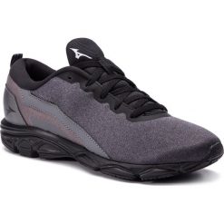 Buty MIZUNO - Ezrun 2 J1GF193801 Szary. Szare buty do biegania Mizuno, bez wzorów, z materiału, bez zapięcia, do biegania. W wyprzedaży za 169.00 zł.
