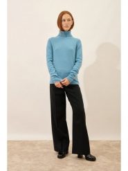 Just Cashmere Kaszmirowy sweter "June" w kolorze błękitnym rozmiar: M. Niebieskie swetry Just Cashmere, m, bez wzorów, z kaszmiru, bez ramiączek. Za 478.99 zł.