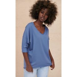 Bluzka Bart 2 BS Jeans. Bluzki blue shadow, bez wzorów, z bawełny, bez kołnierzyka, bez ramiączek. Za 119.90 zł.