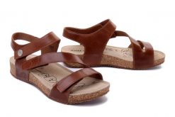 JOSEF SEIBEL 78519 69 480 Tonga 25 camel, sandały damskie. Brązowe sandały Josef Seibel, bez wzorów, ze skóry, bez obcasa, bez zapięcia. Za 359.90 zł.