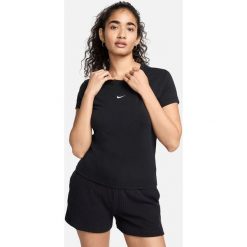 Koszulka sportowa damska Nike FV5508010. Czarne t-shirty sportowe Nike, xl, bez wzorów, z materiału, bez ramiączek, na fitness i siłownię. Za 246.00 zł.