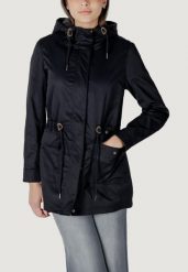 Parka Kobieta ONLY ONLLOUISE PARKA CC LIFE OTW. Czarne płaszcze ONLY, na zimę, m, bez wzorów, bez kaptura. Za 251.30 zł.