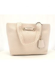 Guess Torba HWWG95 30230 Beżowy. Brązowe torebki klasyczne Guess, z aplikacjami, ze skóry, bez dodatków. Za 509.99 zł.