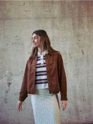 Sweter polo w paski - kremowy. Białe swetry Reserved, l, bez wzorów, z dzianiny, bez ramiączek. Za 99.99 zł.