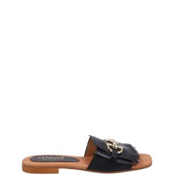 KLAPKI DAMSKIE 051 PELL NERO. Klapki Venezia, bez wzorów, ze skóry, bez obcasa, bez zapięcia. Za 189.00 zł.