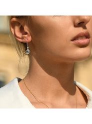 DIAMOND & CO Złote kolczyki "Olivia" z diamentami rozmiar: onesize. Niebieskie kolczyki Diamond & Co, z diamentem, złote. Za 1,152.99 zł.